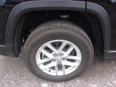 2022 Jeep Grand Cherokee L Laredo 4x4