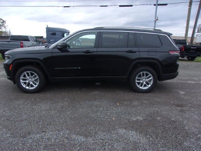 2022 Jeep Grand Cherokee L Laredo 4x4