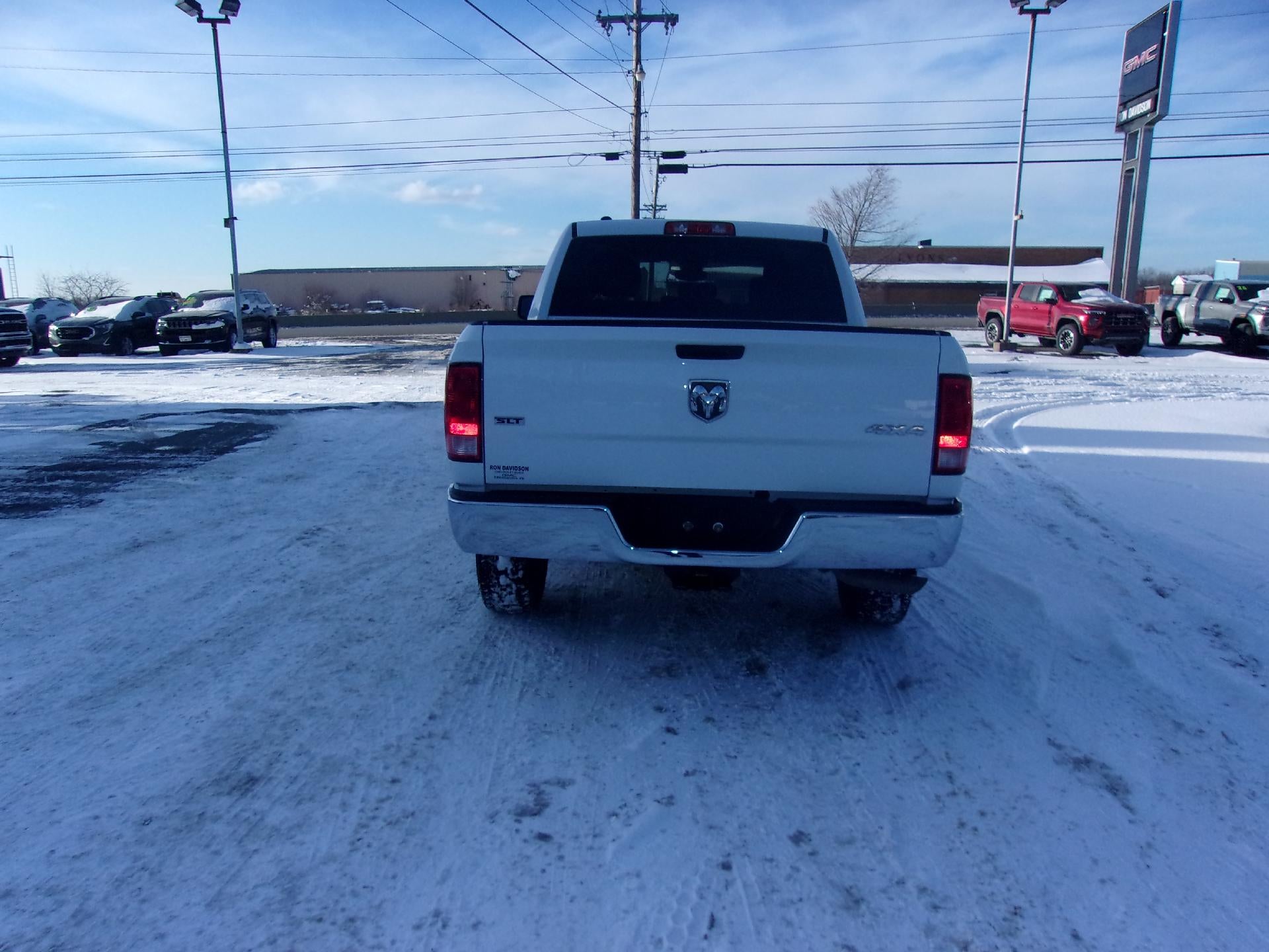 2023 RAM 1500 Classic SLT 4x4 Crew Cab 5'7" Box