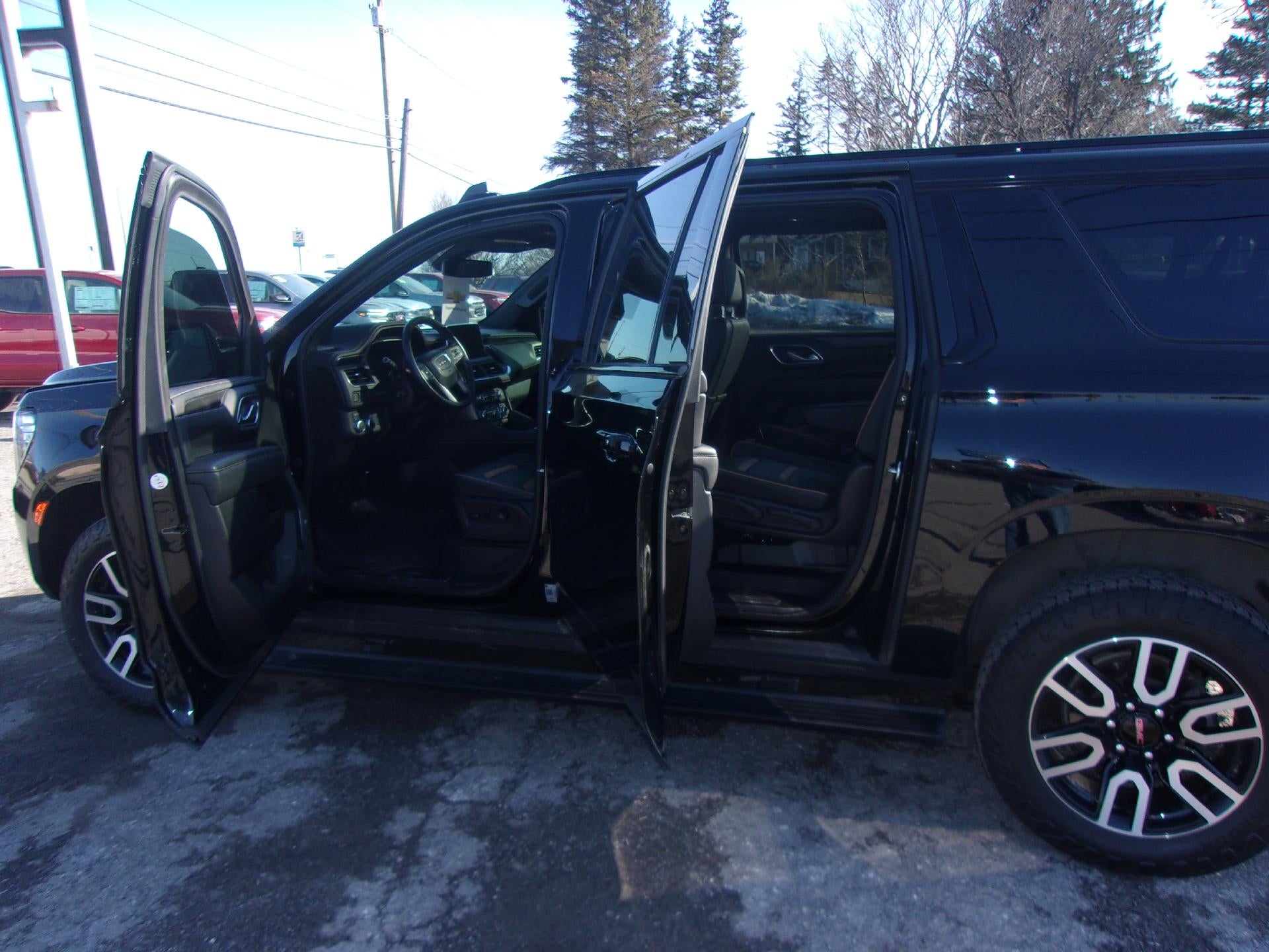2022 GMC Yukon XL 4WD 4dr AT4