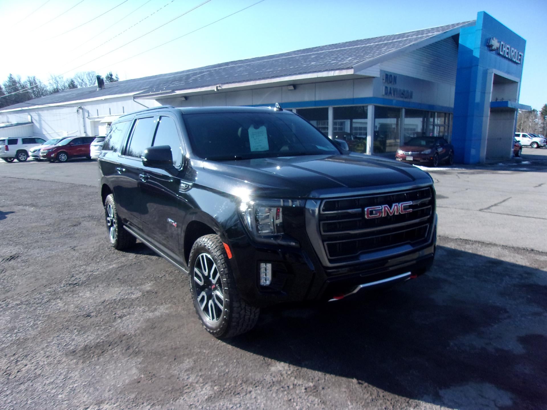2022 GMC Yukon XL 4WD 4dr AT4