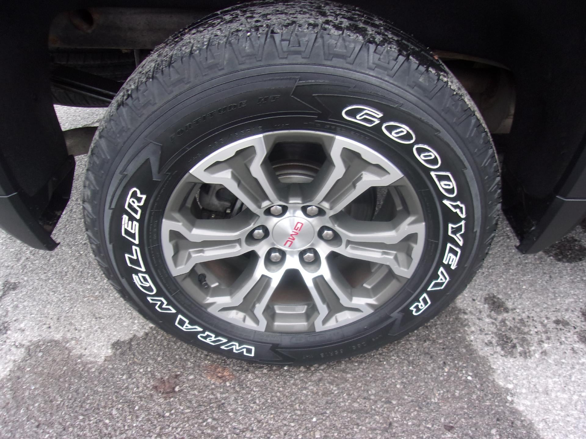 2019 GMC Sierra 1500 Crew Cab Short Box 4-Wheel Drive SLE